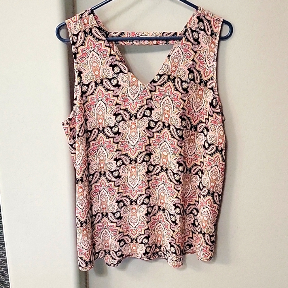 Maurices v neck paisley print tank top
